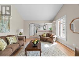 5 LAVENDER WAY - 19