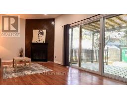1827 ALDERSBROOK GATE - 11