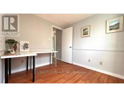 1827 ALDERSBROOK GATE - 15