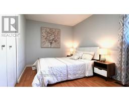 1827 ALDERSBROOK GATE - 21