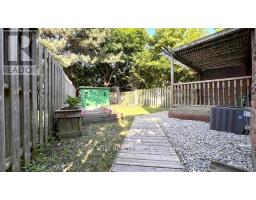 1827 ALDERSBROOK GATE - 26