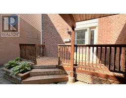 1827 ALDERSBROOK GATE - 3