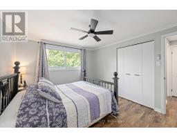 93 ST LAWRENCE BOULEVARD - 14