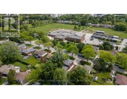 93 ST LAWRENCE BOULEVARD - 32