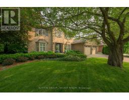 408 SUNNYSIDE CRESCENT - 2