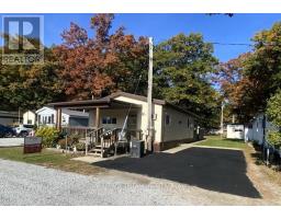 2 - 9951 NORTHVILLE CRESCENT - 45