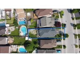 1381 BLACKMAPLE DRIVE - 38