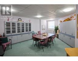 409 - 600 TALBOT STREET - 16
