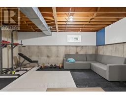 64 - 40 TIFFANY DRIVE - 25