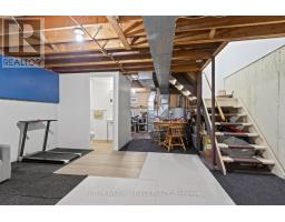 64 - 40 TIFFANY DRIVE - 27