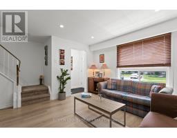 64 - 40 TIFFANY DRIVE - 8