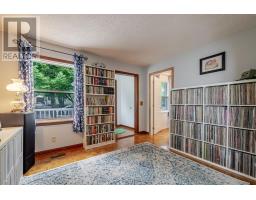 144 EMERSON AVENUE - 8