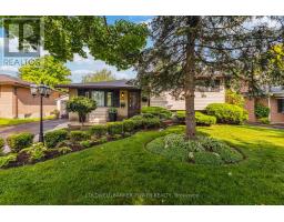 96 CAYUGA CRESCENT - 1