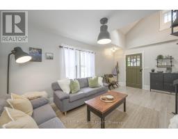 36 DUCHESS AVENUE - 10