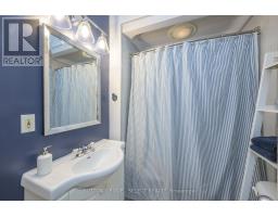 36 DUCHESS AVENUE - 18