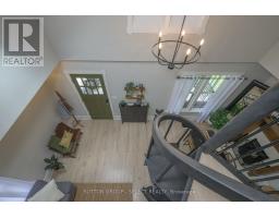 36 DUCHESS AVENUE - 25
