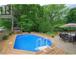 36 DUCHESS AVENUE - 32