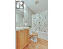 461 RICHARD CRESCENT - 16