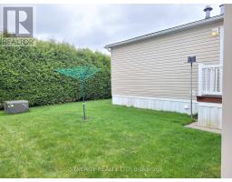 461 RICHARD CRESCENT - 21