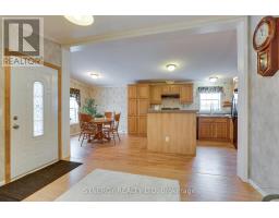 461 RICHARD CRESCENT - 4