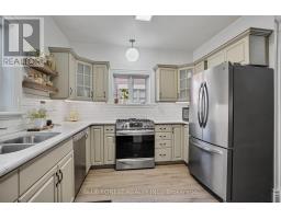 44 WINDSOR AVENUE - 17