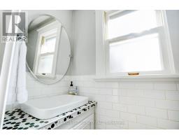 44 WINDSOR AVENUE - 22