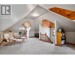 44 WINDSOR AVENUE - 32