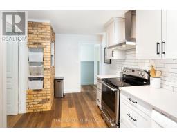 17 WESTON STREET - 17