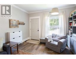 17 WESTON STREET - 2