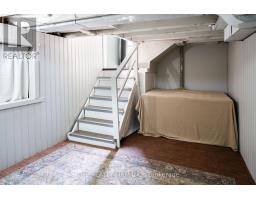17 WESTON STREET - 24