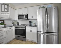 4 - 1478 ADELAIDE STREET N - 10