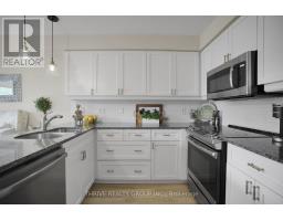 4 - 1478 ADELAIDE STREET N - 11