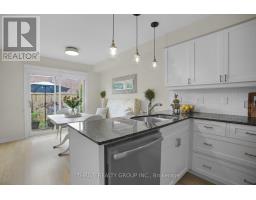4 - 1478 ADELAIDE STREET N - 12
