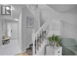 4 - 1478 ADELAIDE STREET N - 15