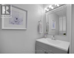 4 - 1478 ADELAIDE STREET N - 17