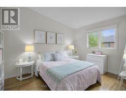 4 - 1478 ADELAIDE STREET N - 20