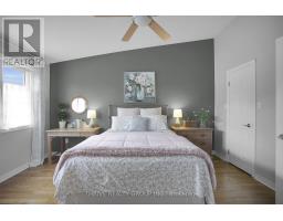 4 - 1478 ADELAIDE STREET N - 29