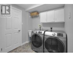 4 - 1478 ADELAIDE STREET N - 30