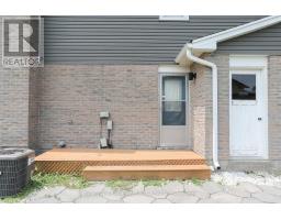 57 ROUNDHILL COURT - 38