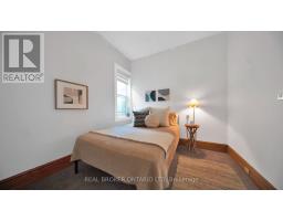 19 ASKIN STREET - 18