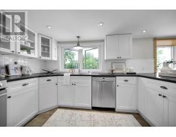 2617 QUEENS STREET - 19