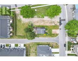 2617 QUEENS STREET - 41