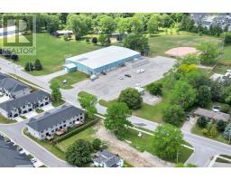 2617 QUEENS STREET - 47