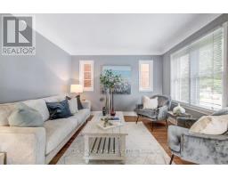 597 VICTORIA STREET - 4