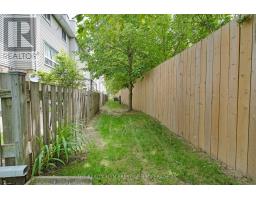 39 - 1990 WAVELL STREET - 4