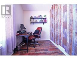 682 HEDGEROW PLACE - 18