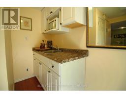 682 HEDGEROW PLACE - 33