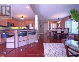 682 HEDGEROW PLACE - 9