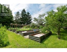 602 JAMAICA STREET - 13
