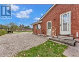 16 BROADVIEW DRIVE - 33
